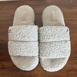 Ugh slippers - platform